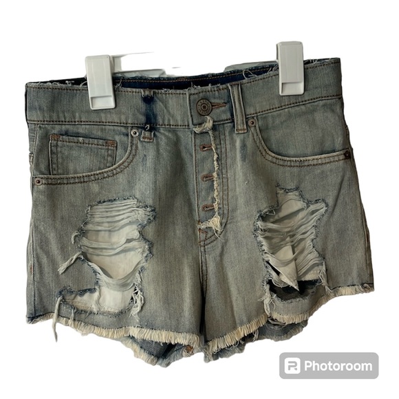 EXPRESS DISTRESSED RIPPED HIGH RISE JEAN SHORTS size 2 - Picture 1 of 4
